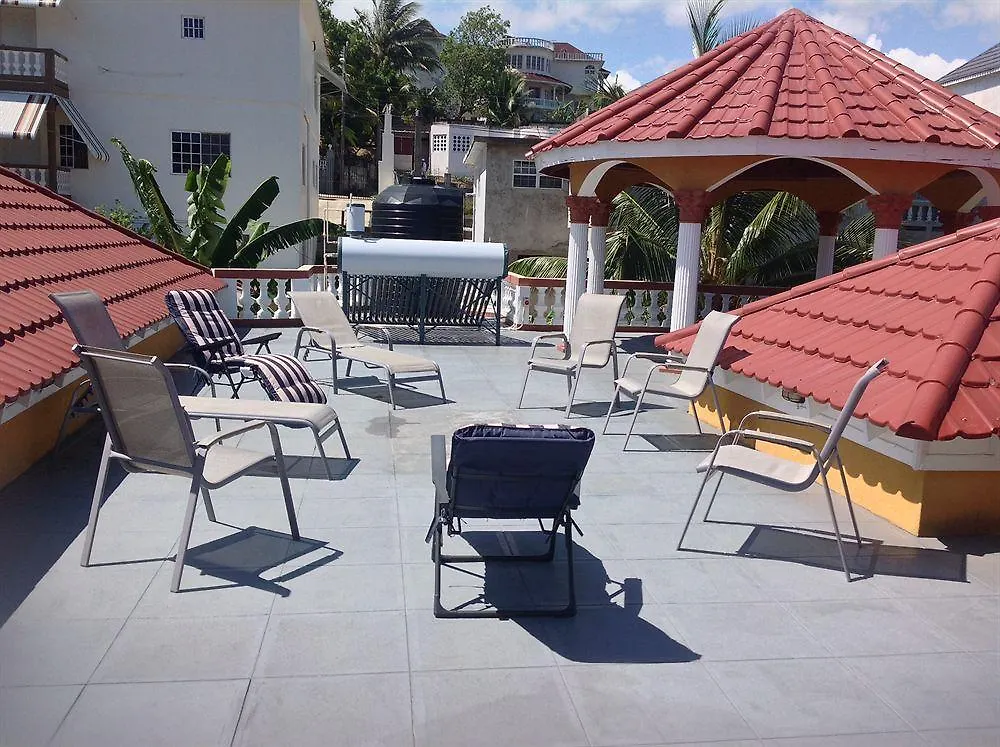 Guest house Cazwin Villas Montego Bay